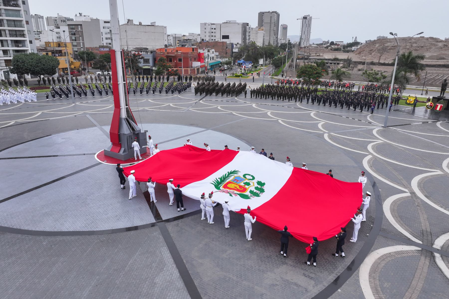 Día de las Fuerzas Armadas rinde homenaje a quienes protegen y sirven a la Nación