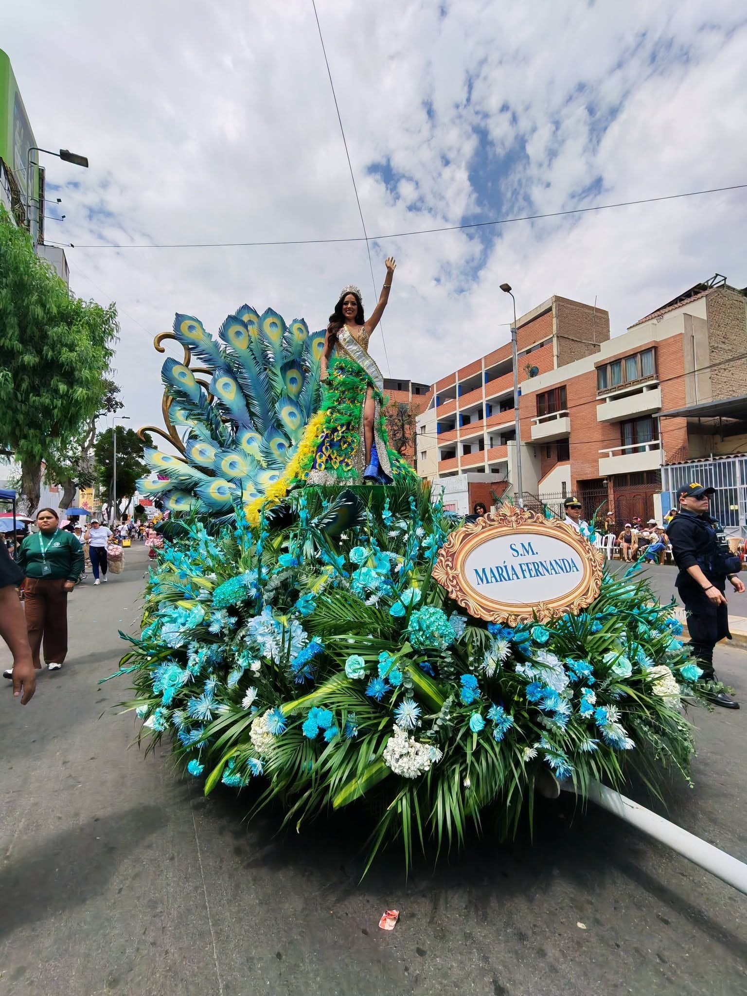 Con gran expectativa se inició el tradicional Gran Corso de la Primavera en Trujillo