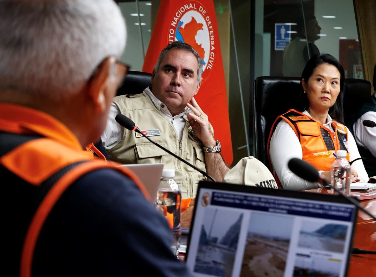 Ministro Rafael Belaúnde desde Villa El Salvador: “Esta es la tercera vez en lo que va el año que esta zona se inunda”