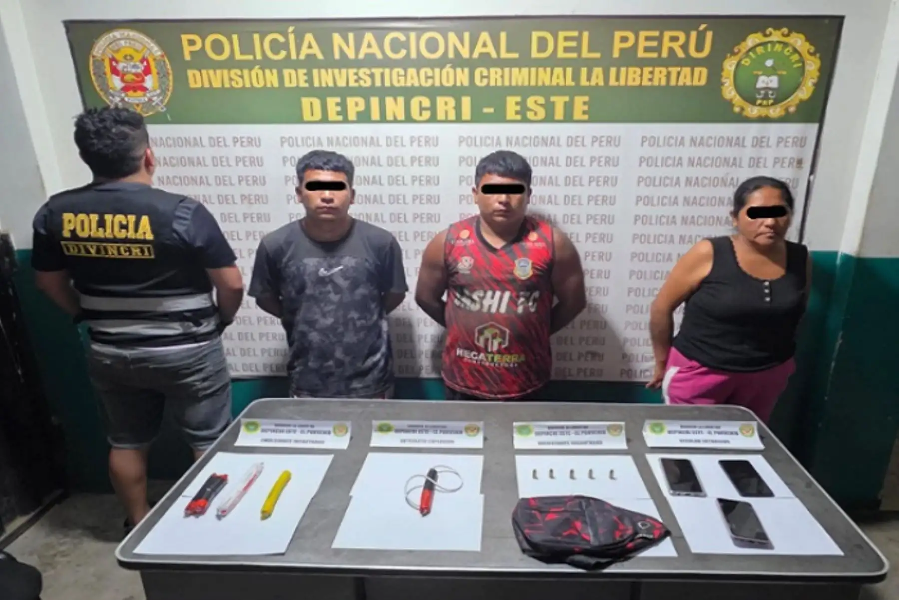 La Libertad: PNP captura a 3 personas que amenazaban con dinamitar a una madre de familia