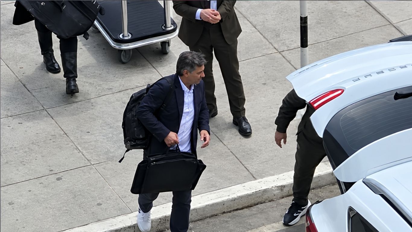 Fabián Bustos llegó a Lima para firmar por Universitario