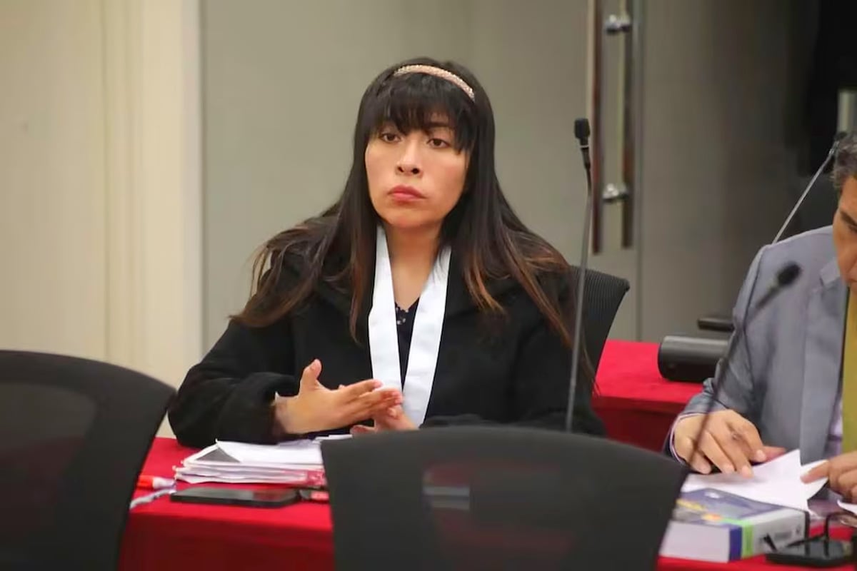 Perú podría solicitar extradición de Betssy Chávez, ¿aceptará México?