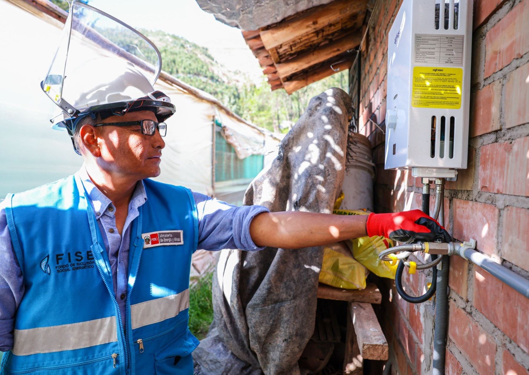 Masificación del gas natural en Puno: proyecto del FISE registra un 53 % de avance