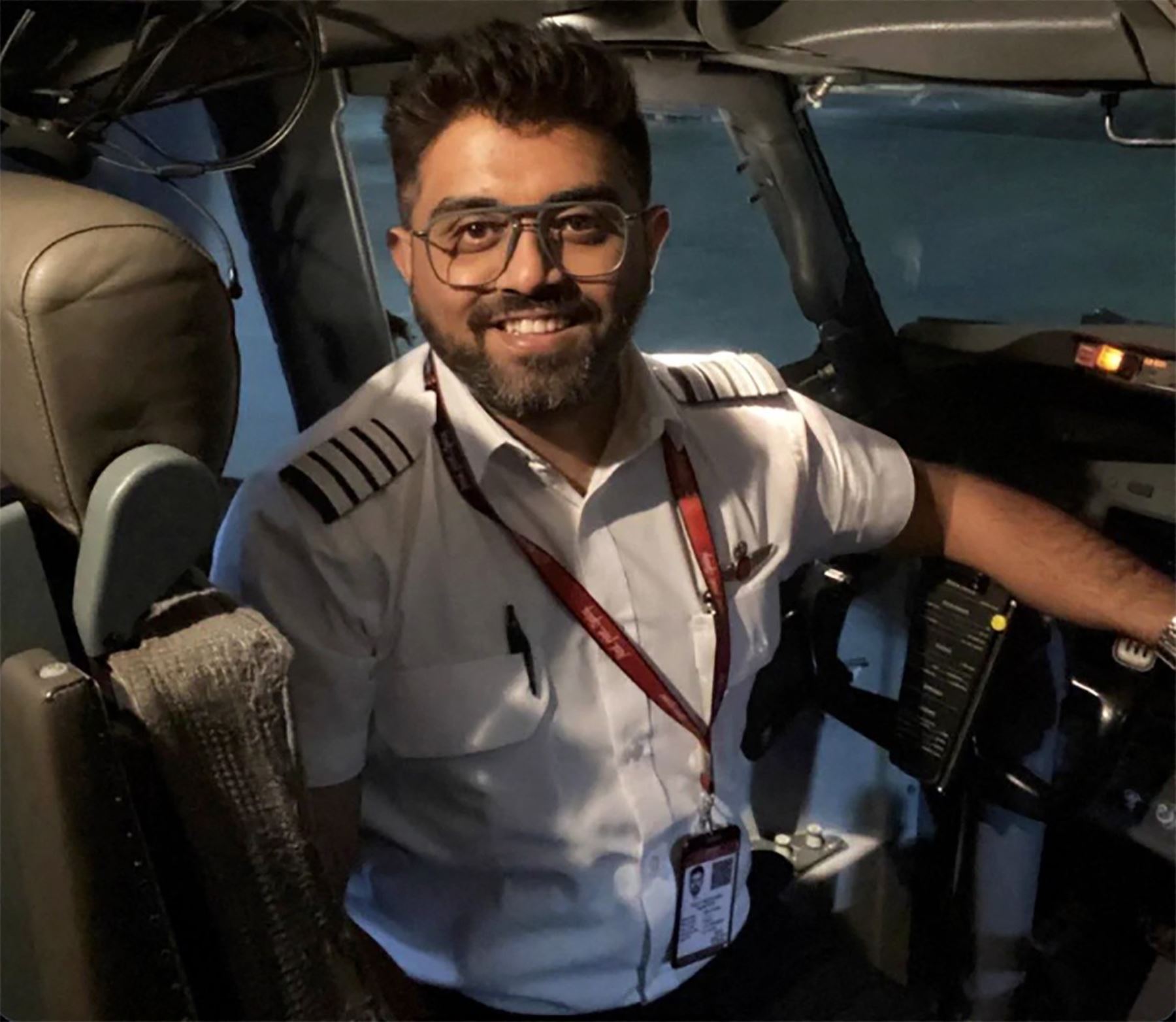 "No podía dejar morir a toda esa gente": declara Smit Machchhar, piloto indio de Flydubai