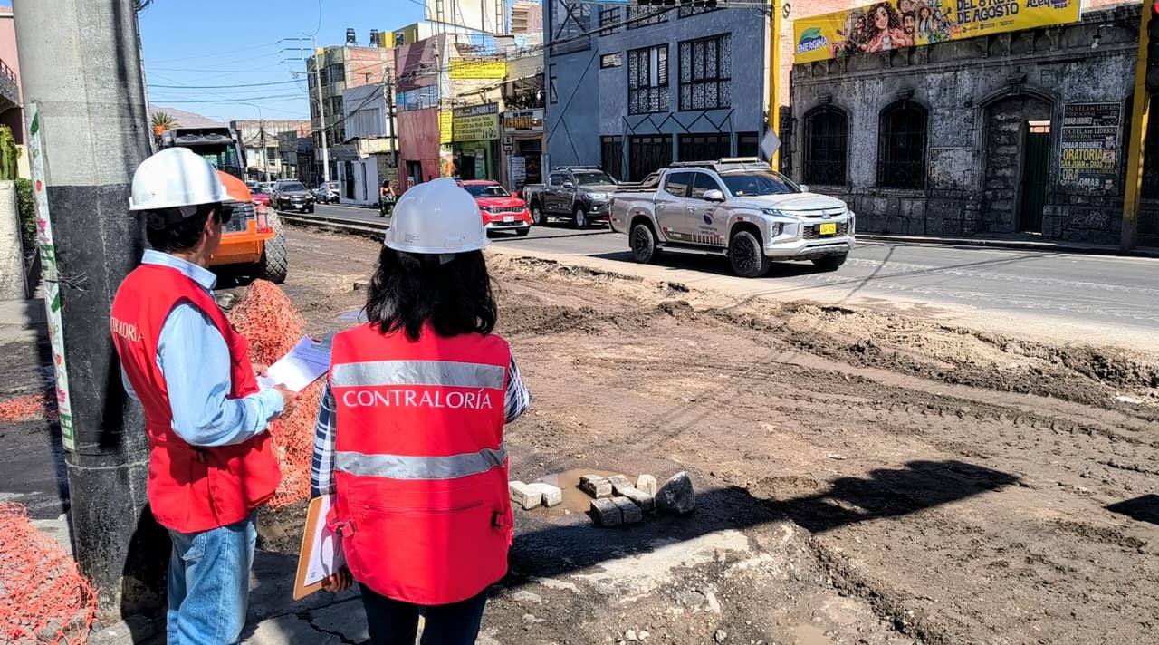 Arequipa: Contraloría detecta fallas en asfaltado de Av. Parra a 10 días de su apertura