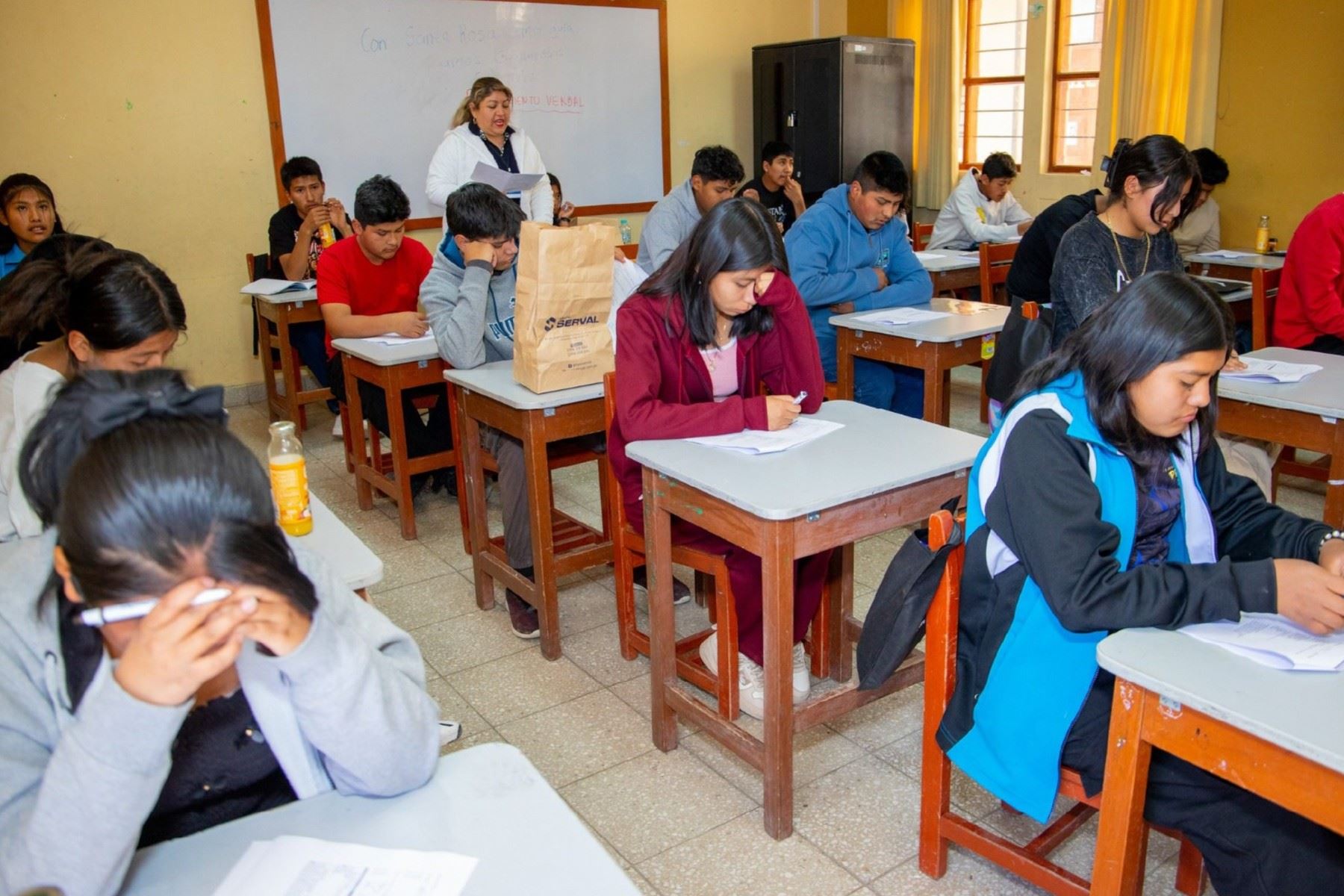 Estudiantes del programa Juntos se prepararán con simulacros virtuales de admisión