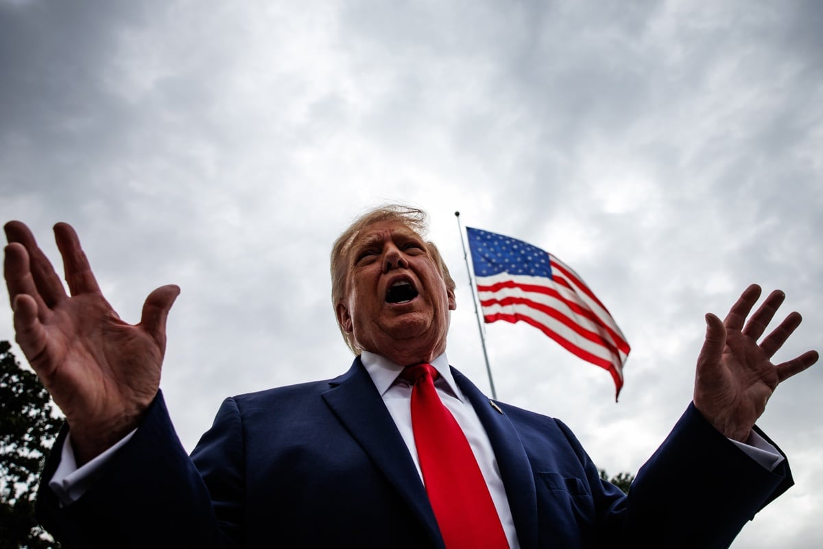 Trump insinúa que sustituirá la sala de prensa de la Casa Blanca por una piscina