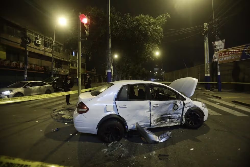 SJM: hombre muere tras violento choque en la avenida San Juan y conductor habría fugado del lugar