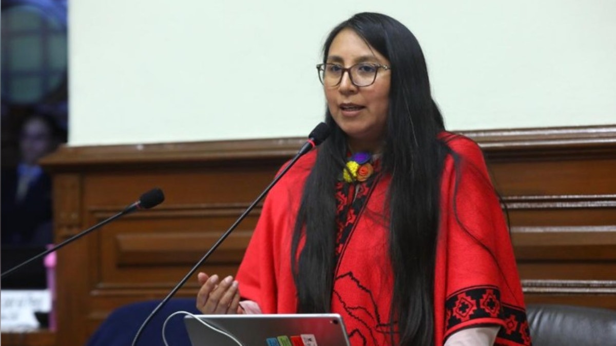 Ruth Luque sobre incidente en el Senado: "El ministro Astudillo no debió interrumpir mi intervención"