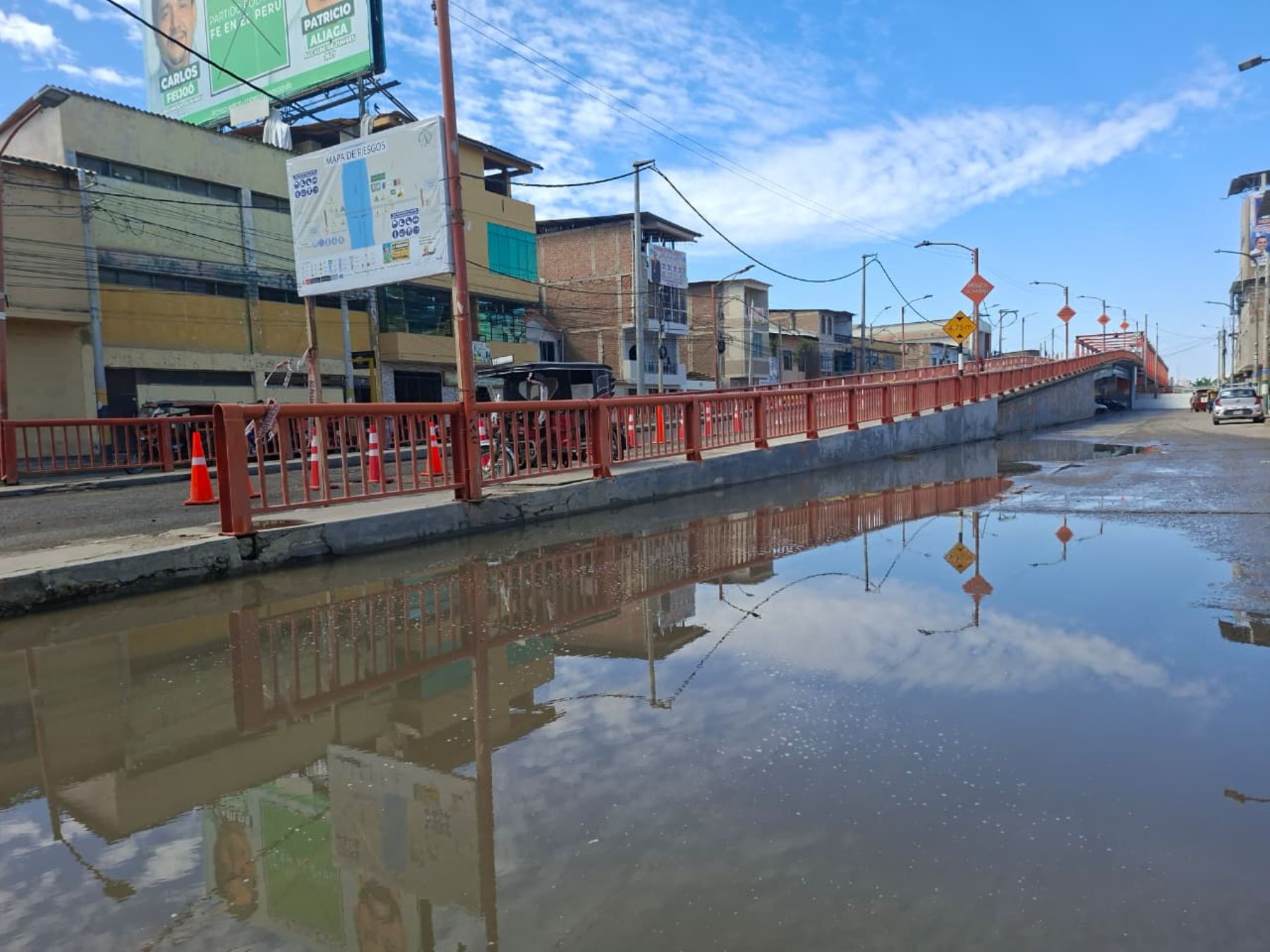 Tumbes soportó este jueves 24 lluvias de ligera a moderada intensidad que causaron aniegos