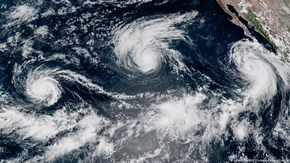 El Niño genera rara sucesión de 3 huracanes en el Pacífico