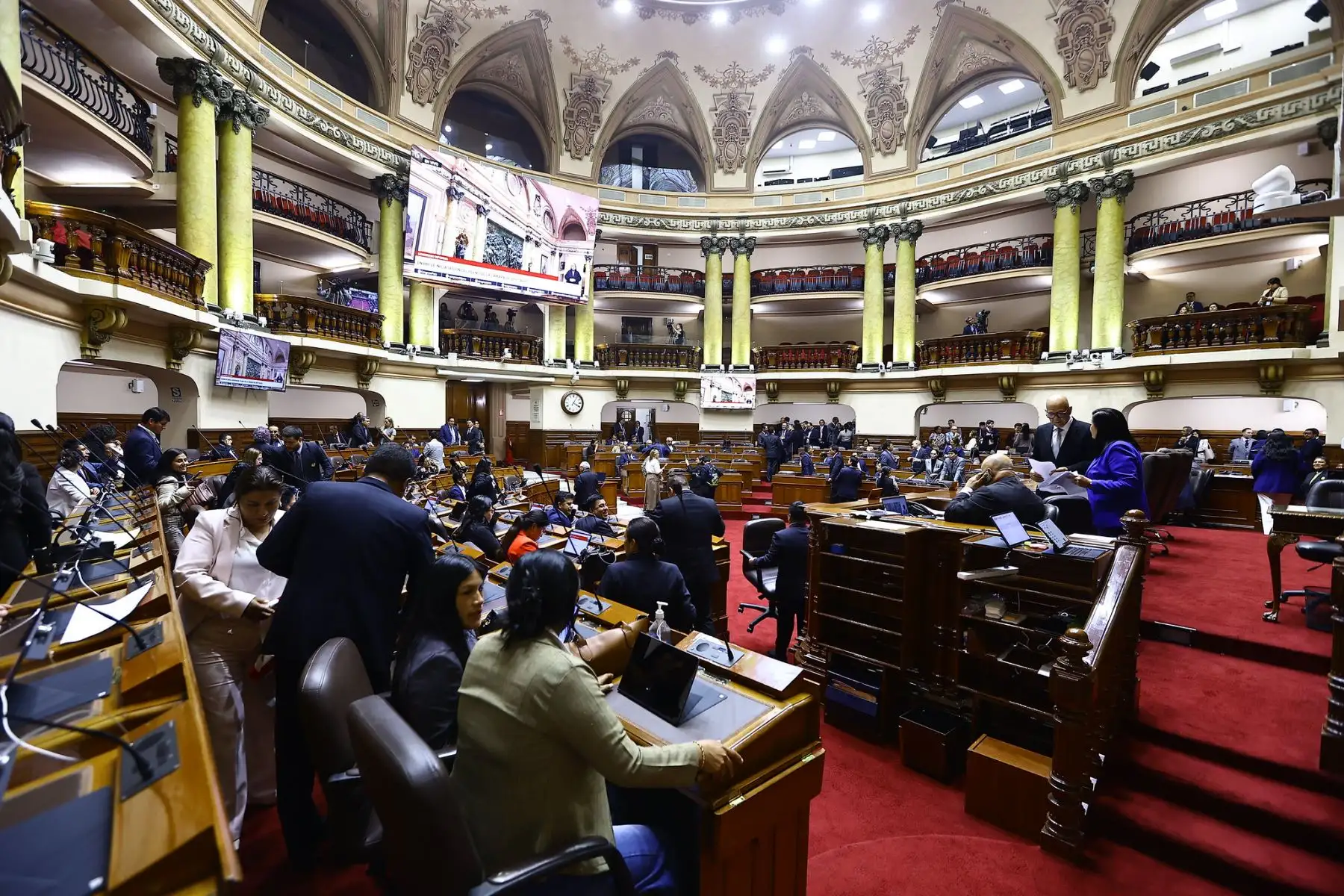 Cámara de Diputados aprueba medidas de protección para niños y adolescentes en orfandad
