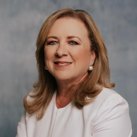 NO ERES INVISIBLE, columna de María Isabel León