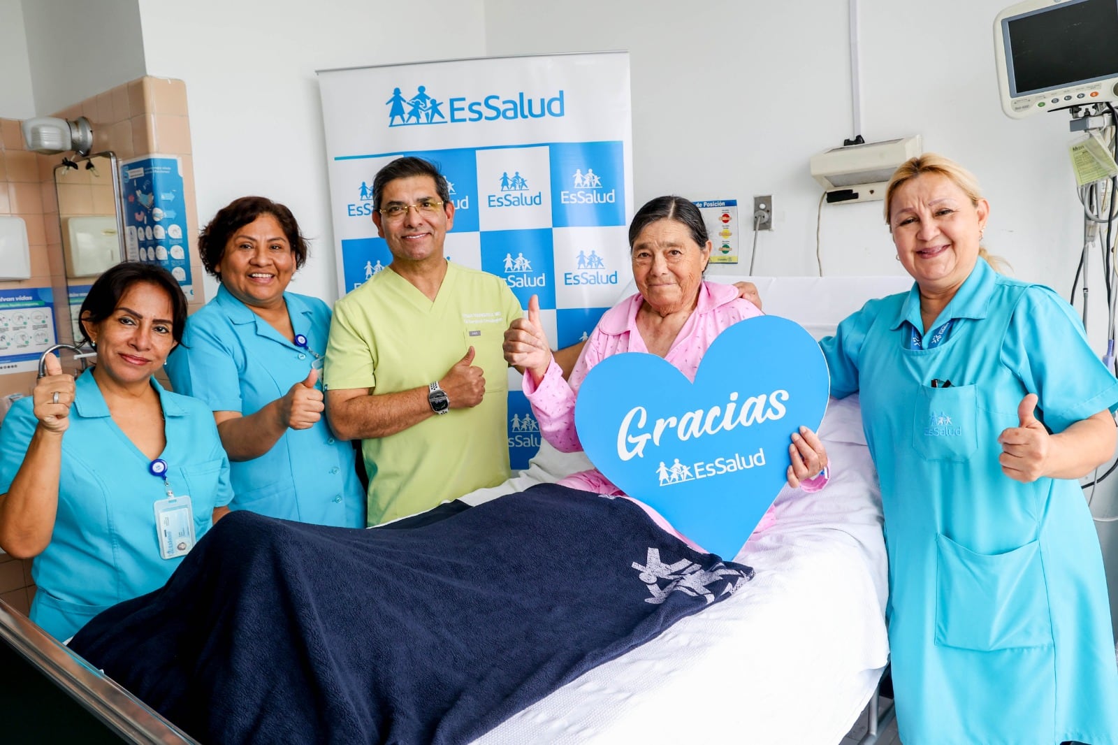 Essalud: Mujer con órganos invertidos es operada de complejo tumor en el páncreas