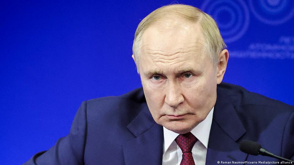 Putin advierte que empleará "todo su arsenal" en caso de ataque