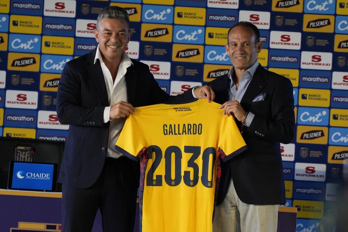 Gallardo fue presentado como DT de Ecuador y recibió la camiseta de la Tri: ¿Qué viene ahora?