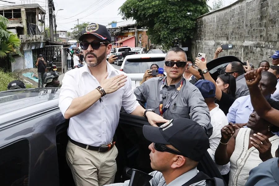 De la Espriella inicia “Plan Marshall” para reconstruir la región del epicentro del terremoto