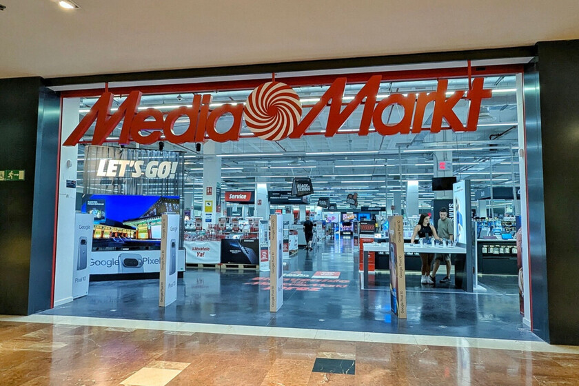 MediaMarkt liquida sus iPhone de exposición con modelos actuales y de la anterior generación muy baratos