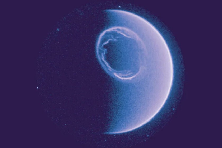 La ESA y China ya tienen su primera imagen completa de la aurora boreal. Y no se parece a ninguna que hayas visto