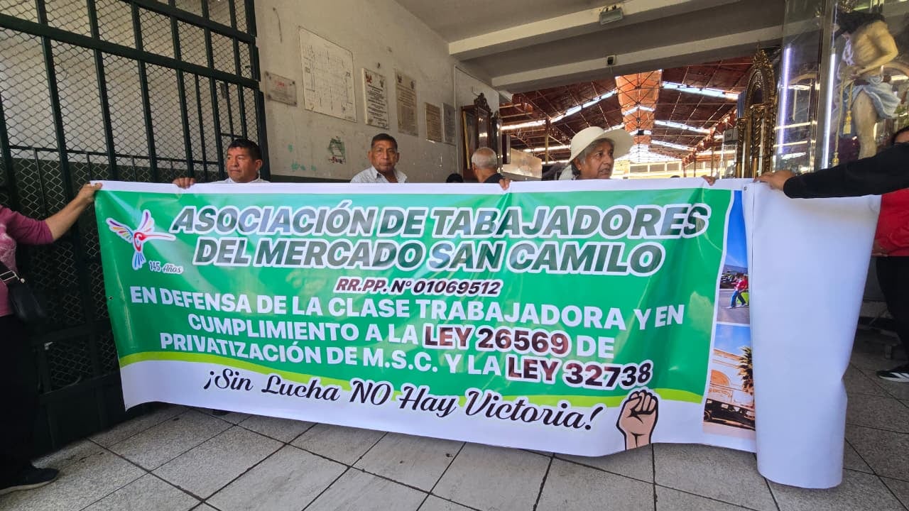 Comerciantes de San Camilo exigen que la Municipalidad de Arequipa les venda sus puestos