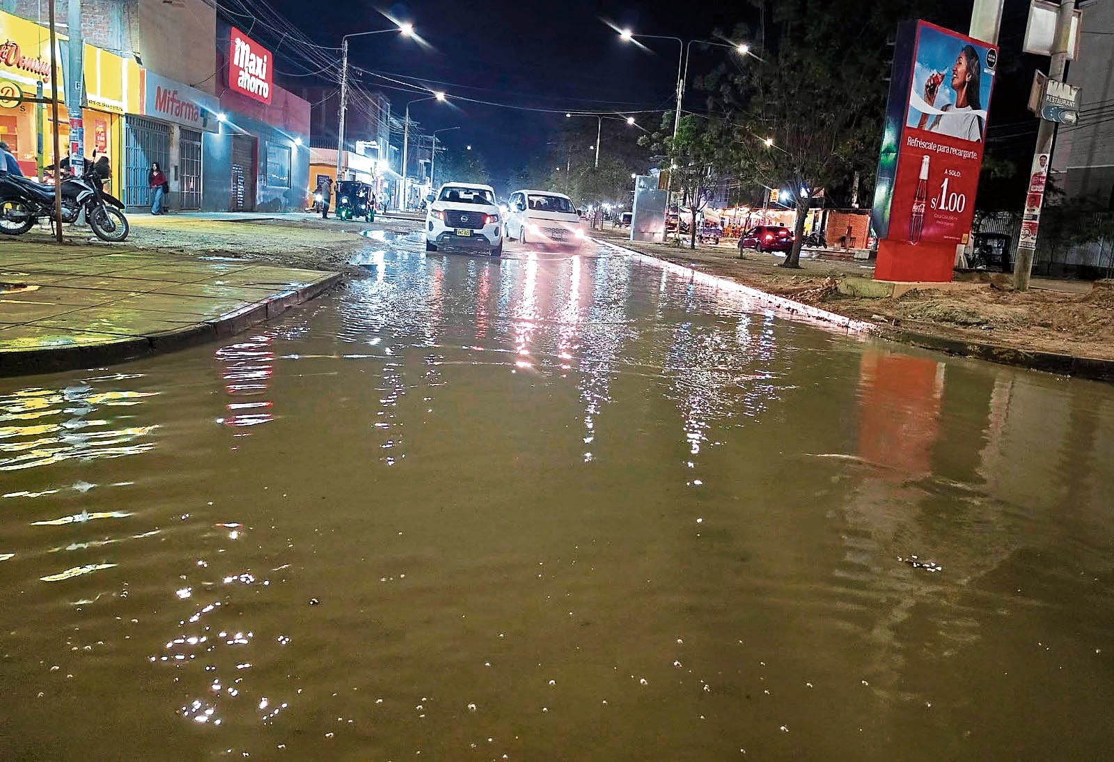 Piura: Alerta por colapso constante de la red de desagüe en Urb. Santa Margarita