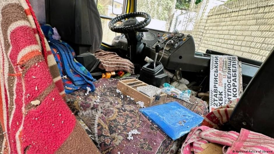 Ucrania: al menos 30 muertos en un ataque ruso con bomba aérea que alcanzó a dos autobuses en Kramatorsk