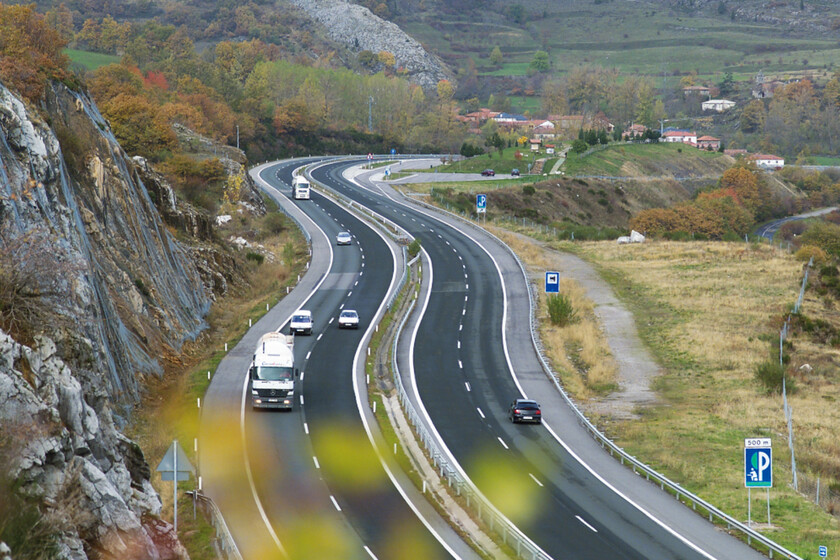 La AP-66 lleva dos años en obras y cobrando el peaje completo. La Fiscalía de Asturias quiere saber si eso es legal