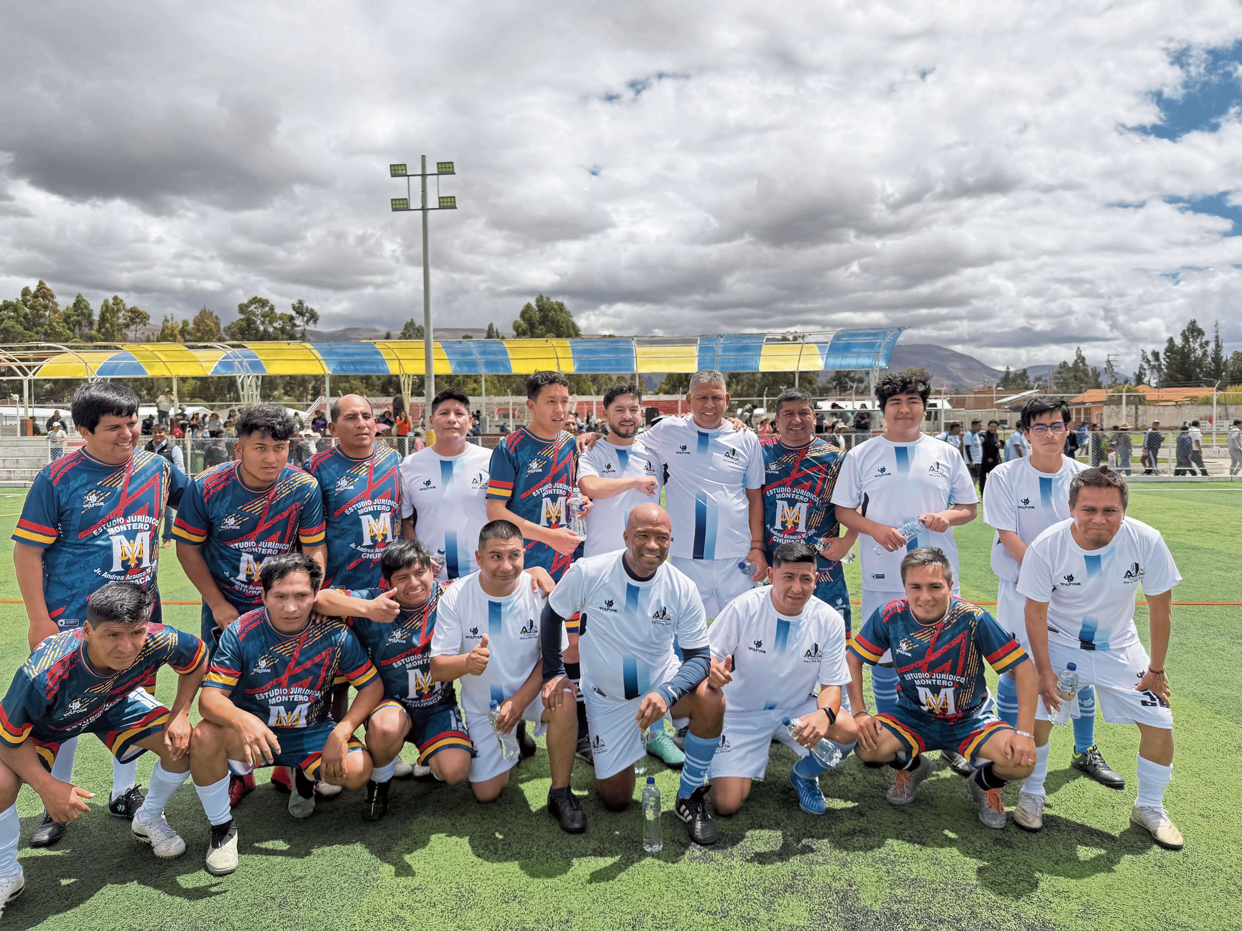 Sáenz y Carranza en lanzamiento de su programa de mejoramiento de escenarios deportivos en Junín
