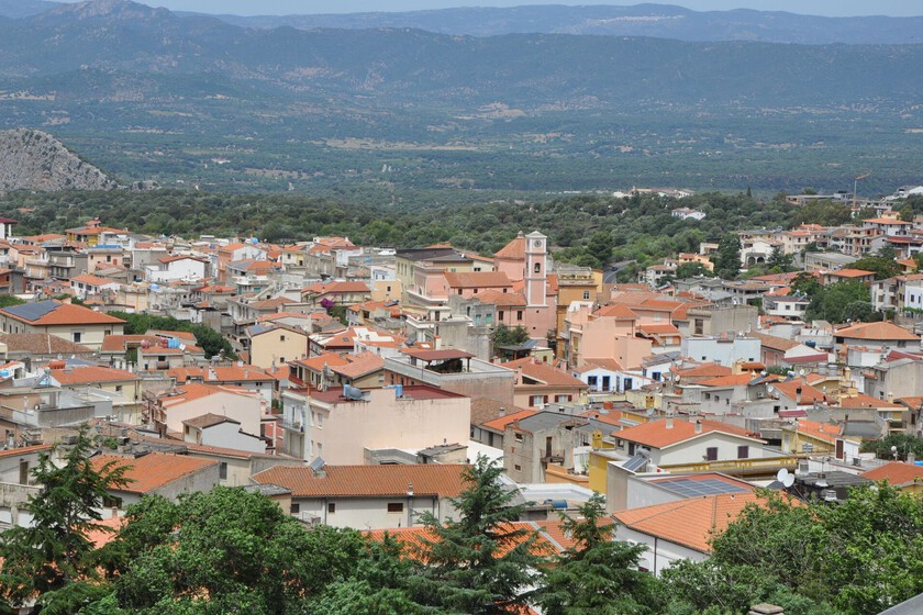 Hemos encontrado un pequeño pueblo en Cerdeña donde las mujeres tienen una vida excepcionalmente longeva