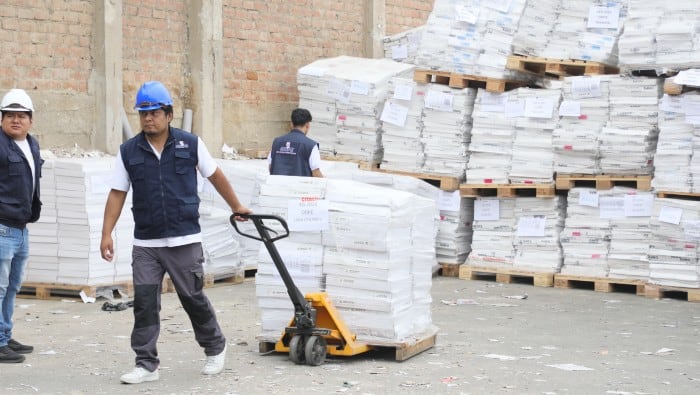ONPE inicia destrucción de toneladas de cédulas de sufragio de las elecciones presidenciales