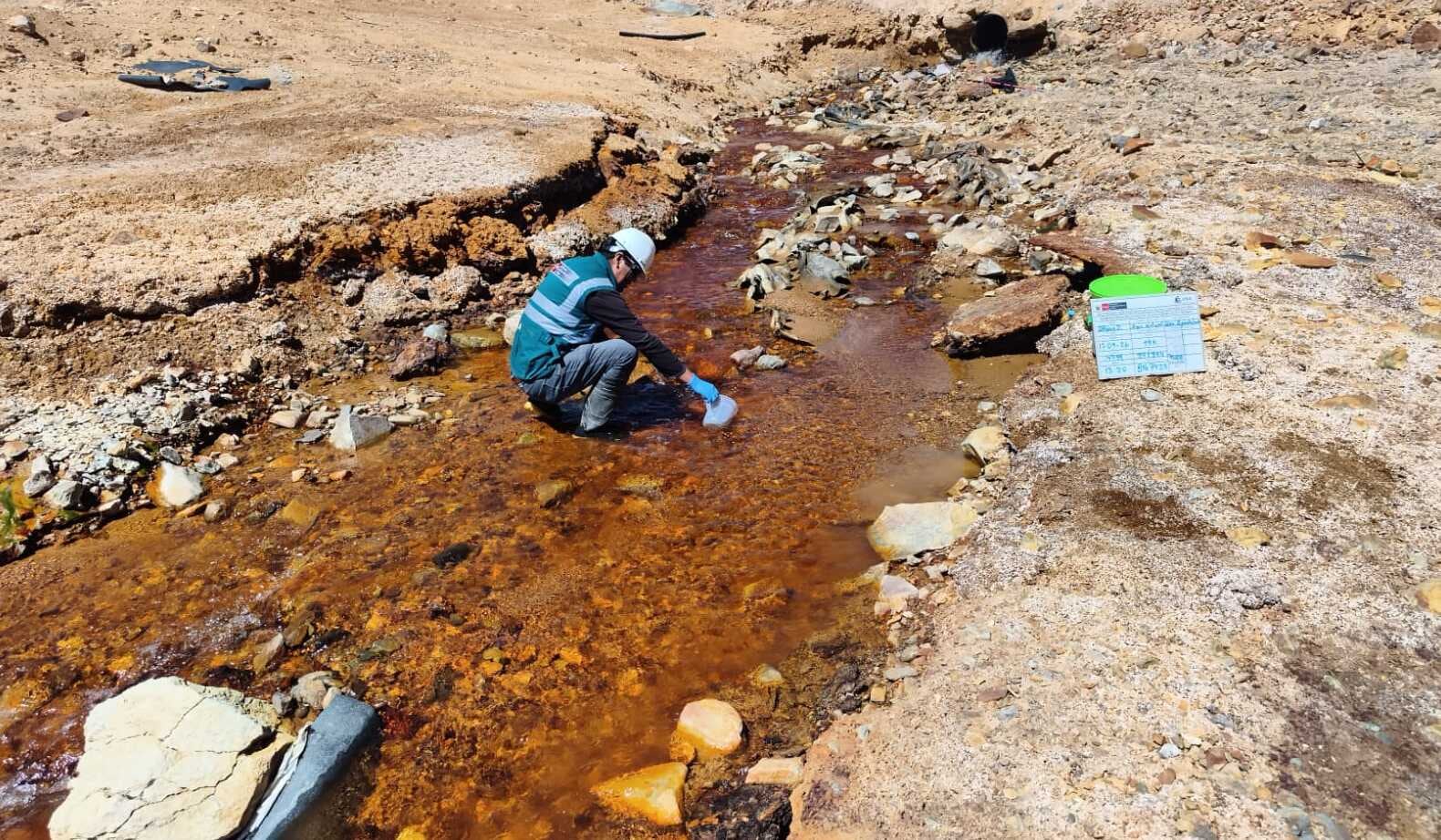 Arequipa: Toman muestras de agua en 35 puntos del río Tambo para detectar posible contaminación