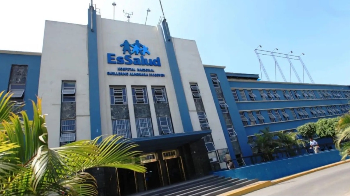 Gobierno remueve a Jaime Moreno como presidente de EsSalud