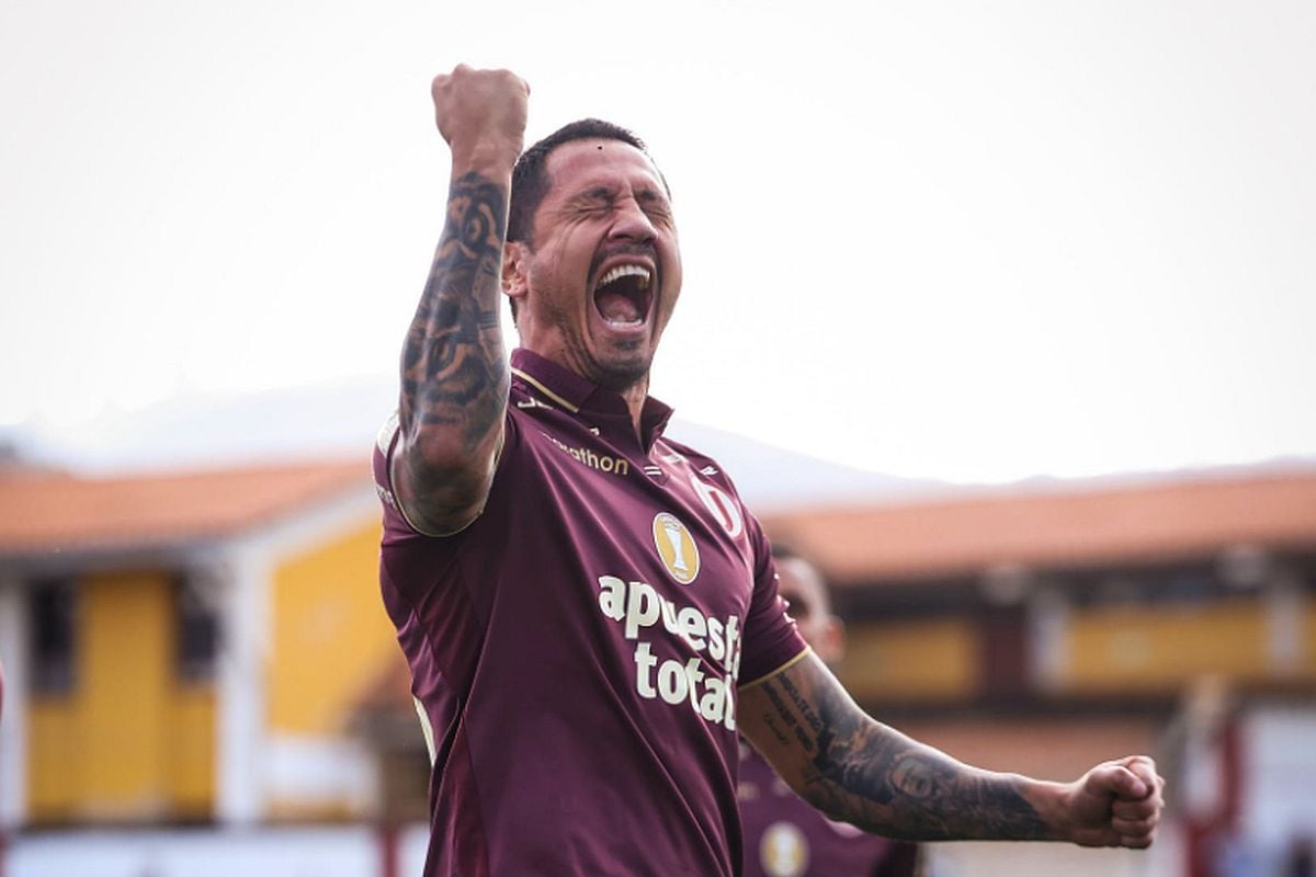 Gianluca Lapadula volvió a anotar con Universitario: Puso el tercer tanto en el triunfo 3-2 sobre Cajamarca | VIDEO
