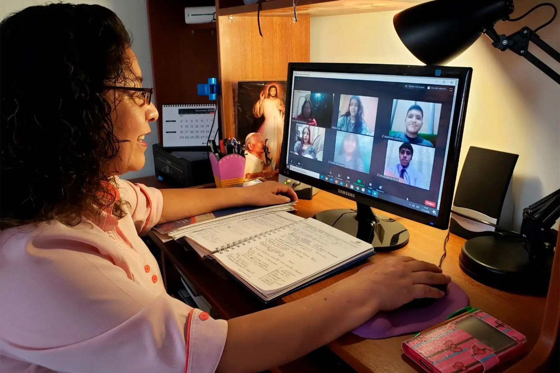 Educación virtual amplía acceso a formación internacional ante cambios del mercado laboral