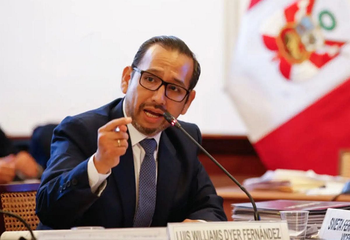Ministro de Salud sobre El Niño: “Nos espera realmente una situación terrible”