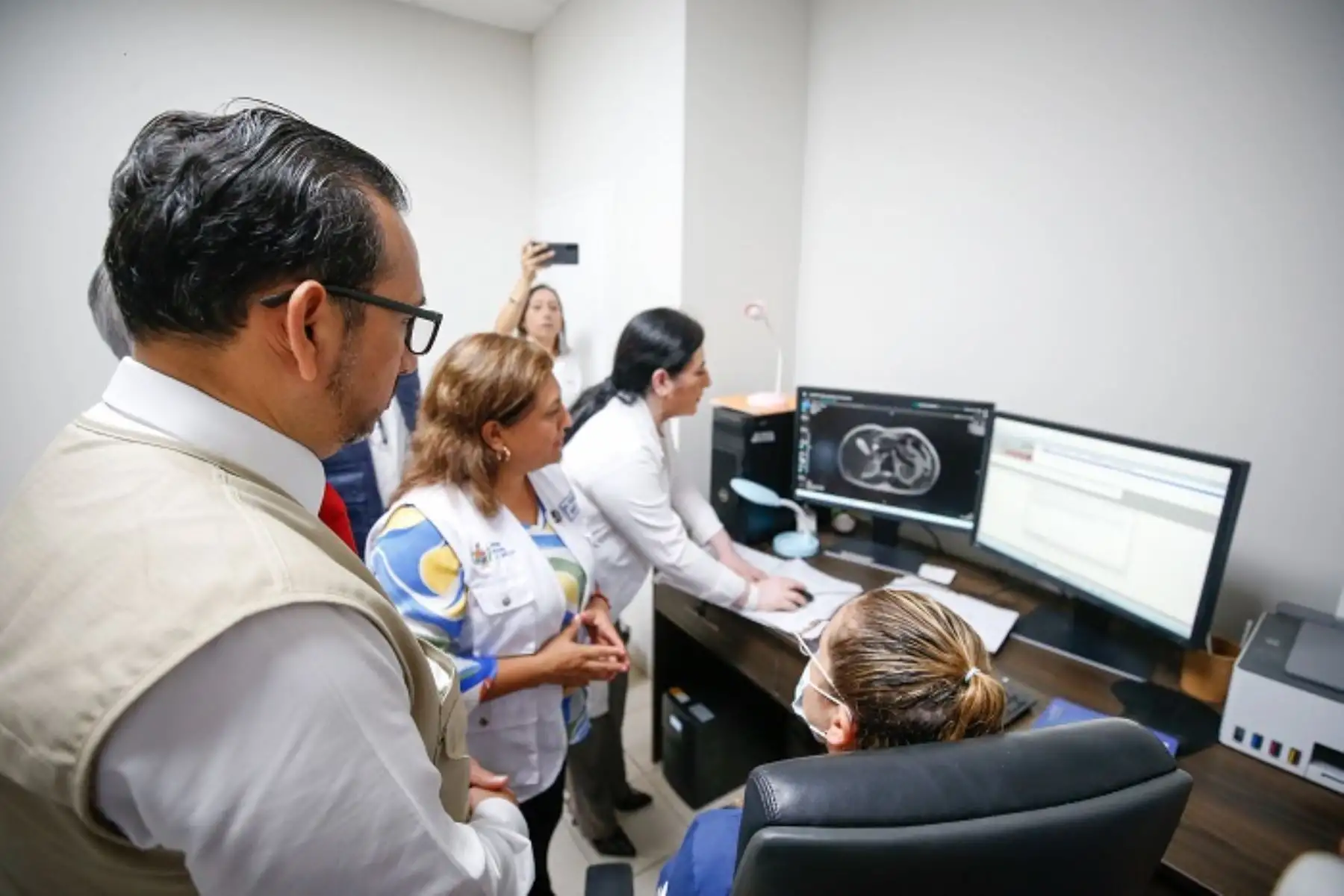 La Libertad: ministro Luis Dyer supervisó hospitales y centros de salud en Trujillo