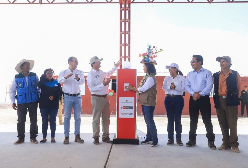 Moquegua: Keiko Fujimori inaugura obra de electrificación rural en Clemesí