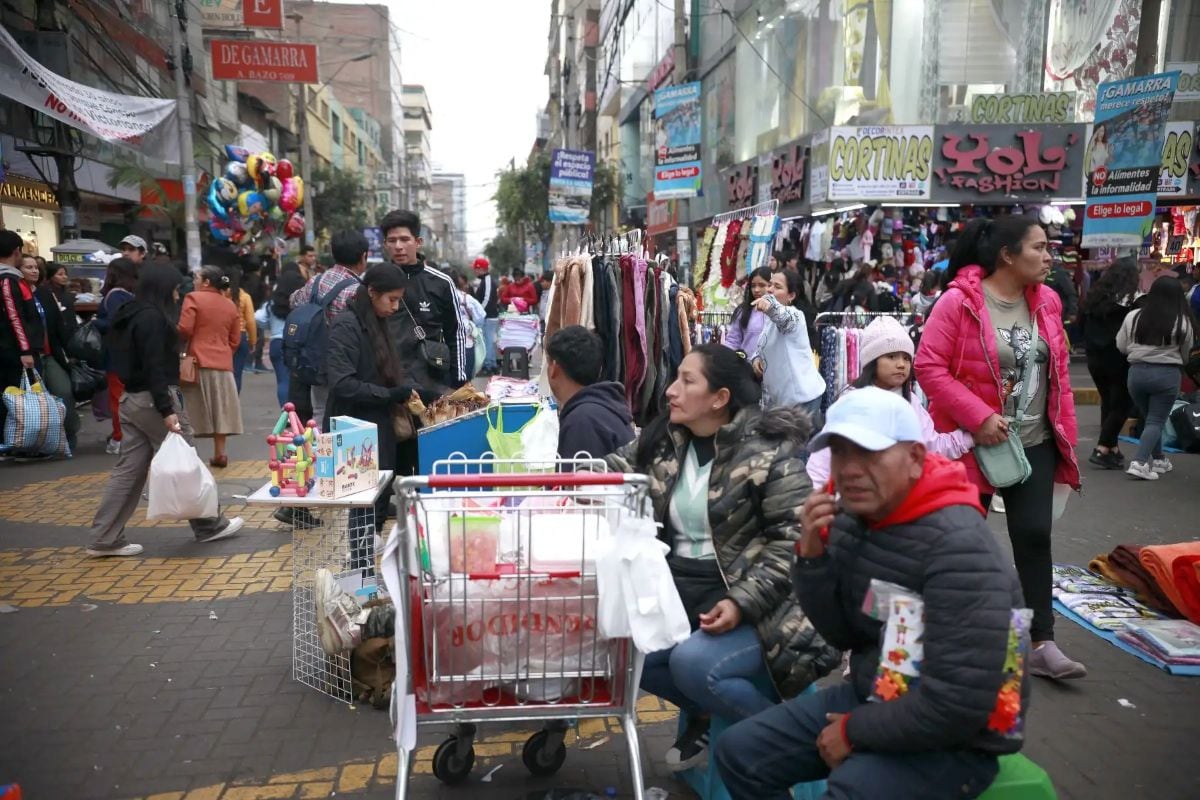 Tres de cada 10 peruanos está en riesgo de caer en pobreza ante un shock adverso: diagnóstico