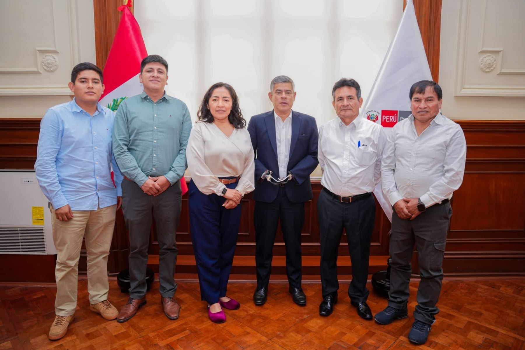 Premier Galarreta se reunió con representantes pesqueros ante el fenómeno El Niño