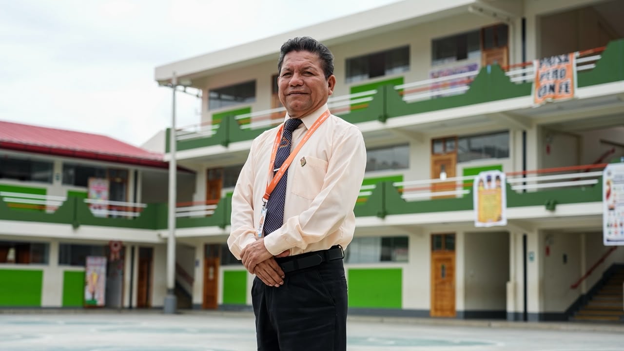 Lucio Ramírez Figueroa, un director de colegio que suma en Luyando, Huánuco