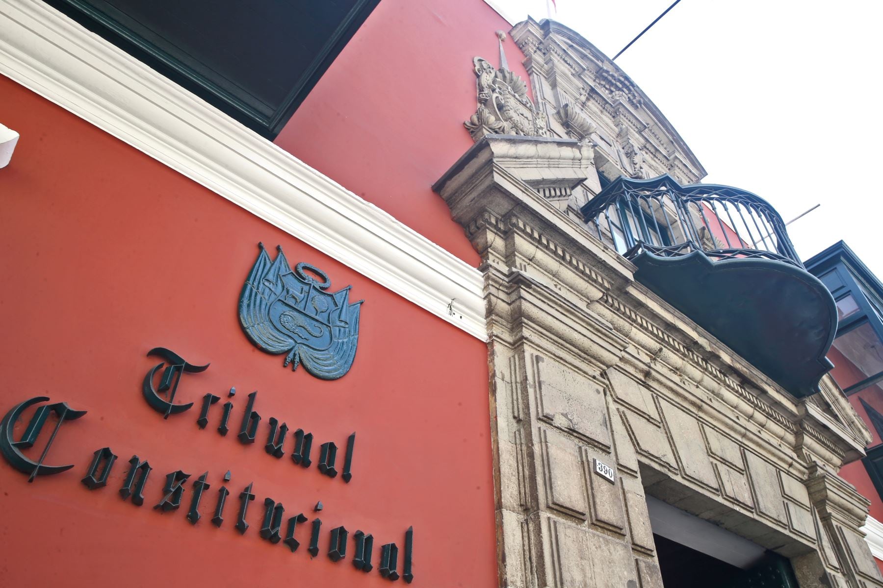 Pedro Hernández Chávez es elegido nuevo presidente del Tribunal Constitucional