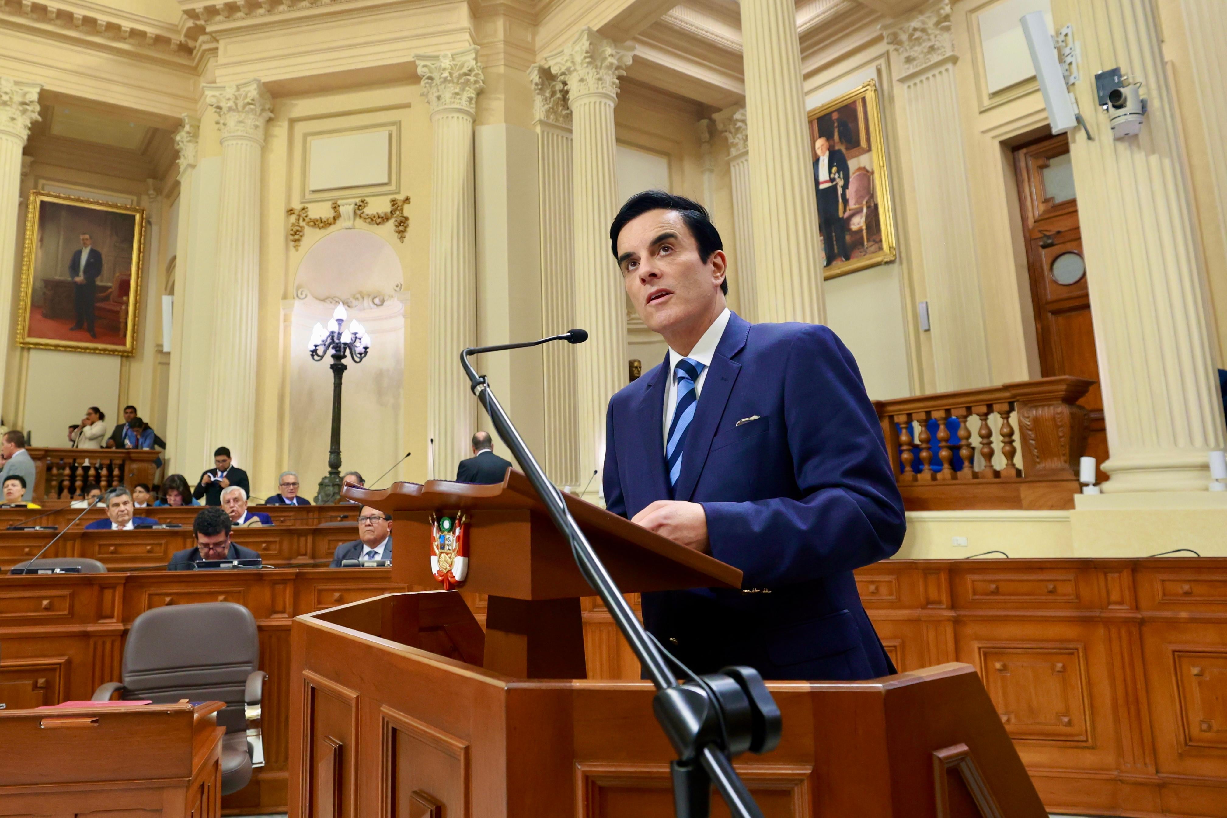 Gobierno analiza declarar feriados por visita del papa León XIV al Perú