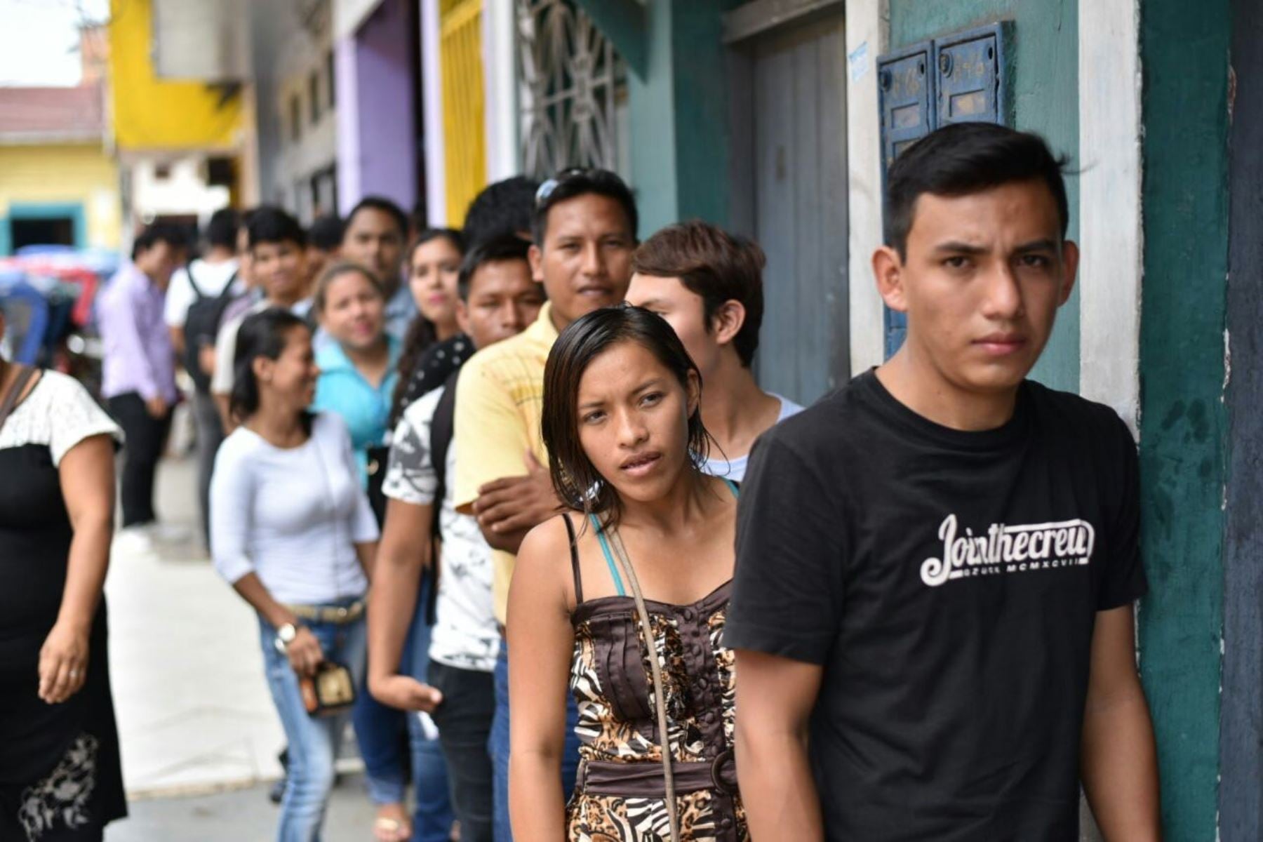 Gobierno pide facultades para promover empleo juvenil y reformar el servicio civil