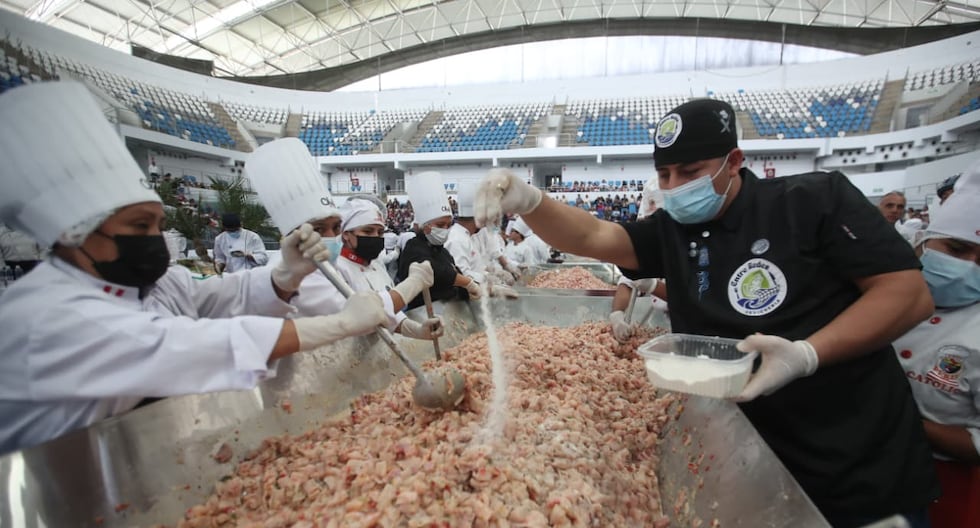 Callao pone a prueba su sabor con el “Ceviche chalaco más grande del mundo” (FOTOS)
