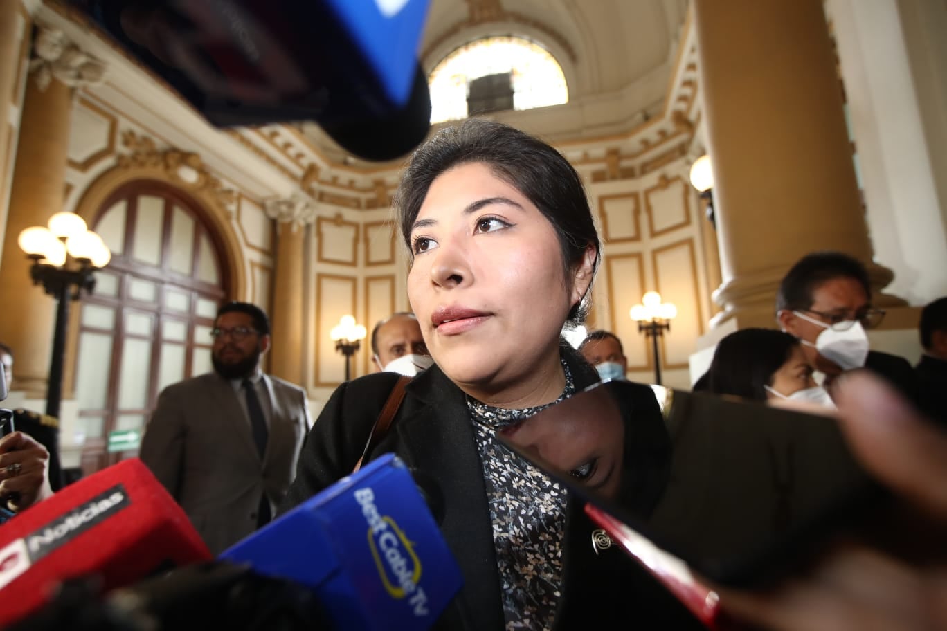 Pepitas: Mexicanos mandaron a Perú un avión militar para llevarse a Bettsy Chávez