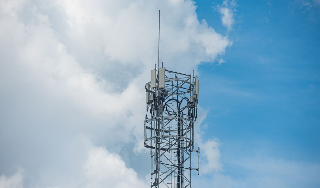 Una pareja vivió a 25 metros de una antena de telefonía en Argentina y, tras 26 años de juicio, recibirá una indemnización millonaria