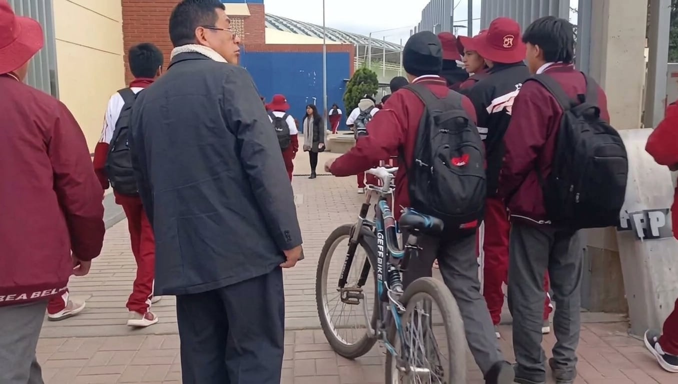 Colegio Santa Isabel refuerza control de uniforme de estudiantes tras recientes hechos de violencia