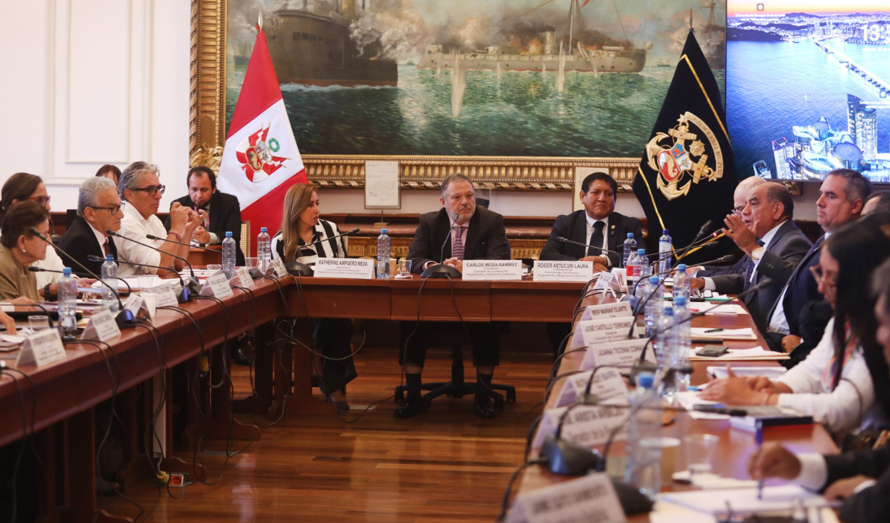Comisión de Constitución del Senado reanuda este martes el debate sobre la delegación de facultades legislativas