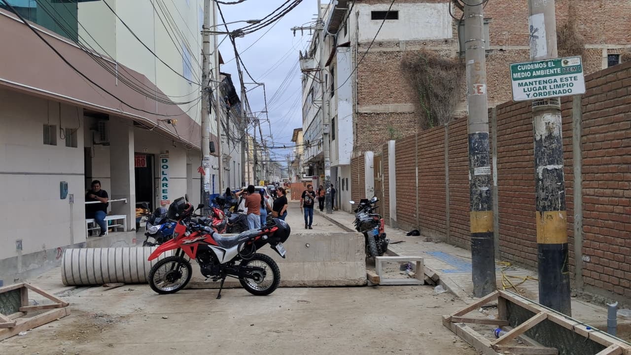 Tres hampones roban S/ 80,000 a una cambista en pleno centro de Piura