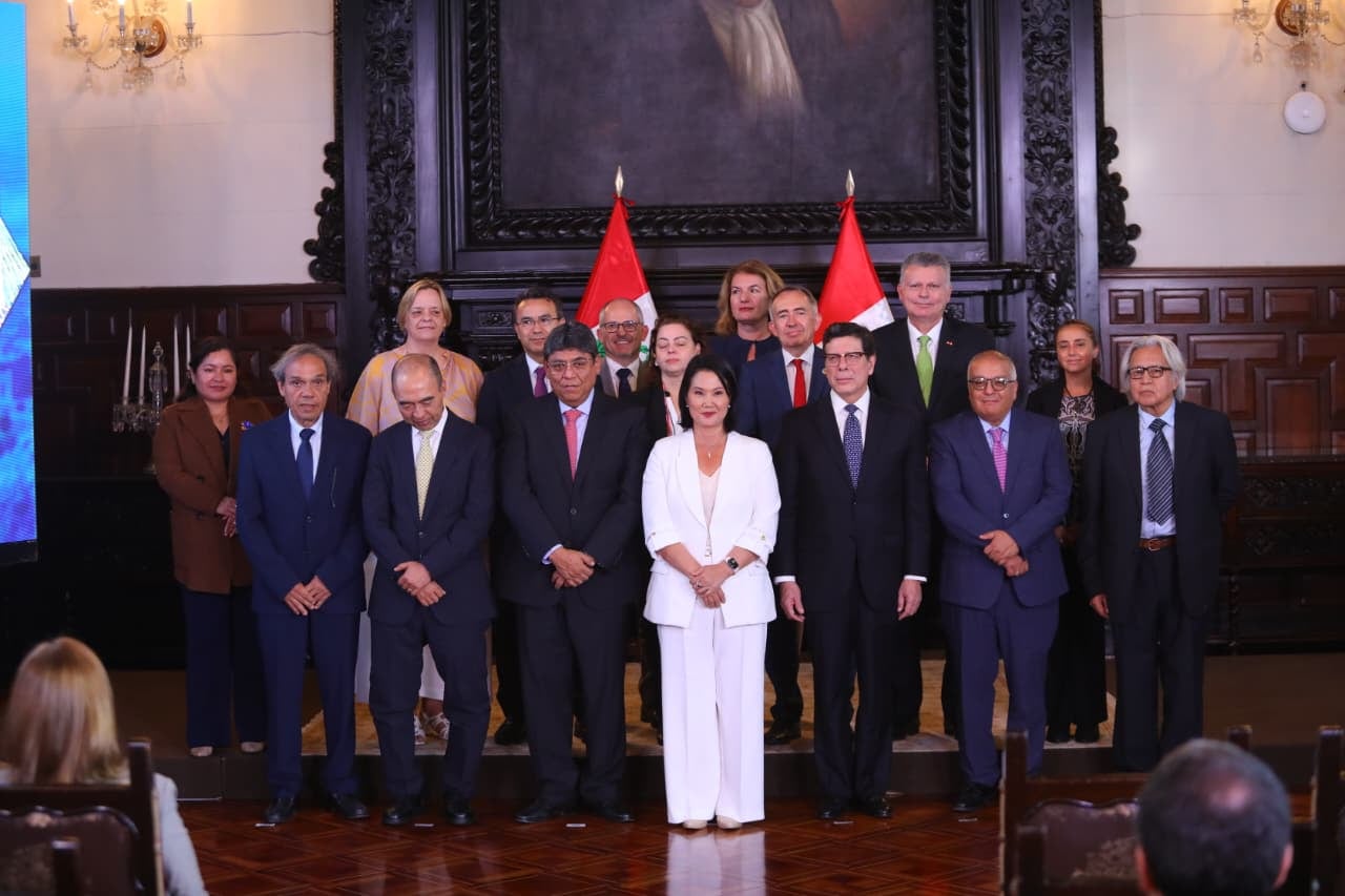 Keiko Fujimori presenta equipos técnicos para impulsar reformas y productividad en el Perú